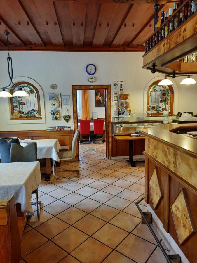 Gaestehaus Zur Post - Heritage Inn Spital Am Pyhrn Exteriör bild